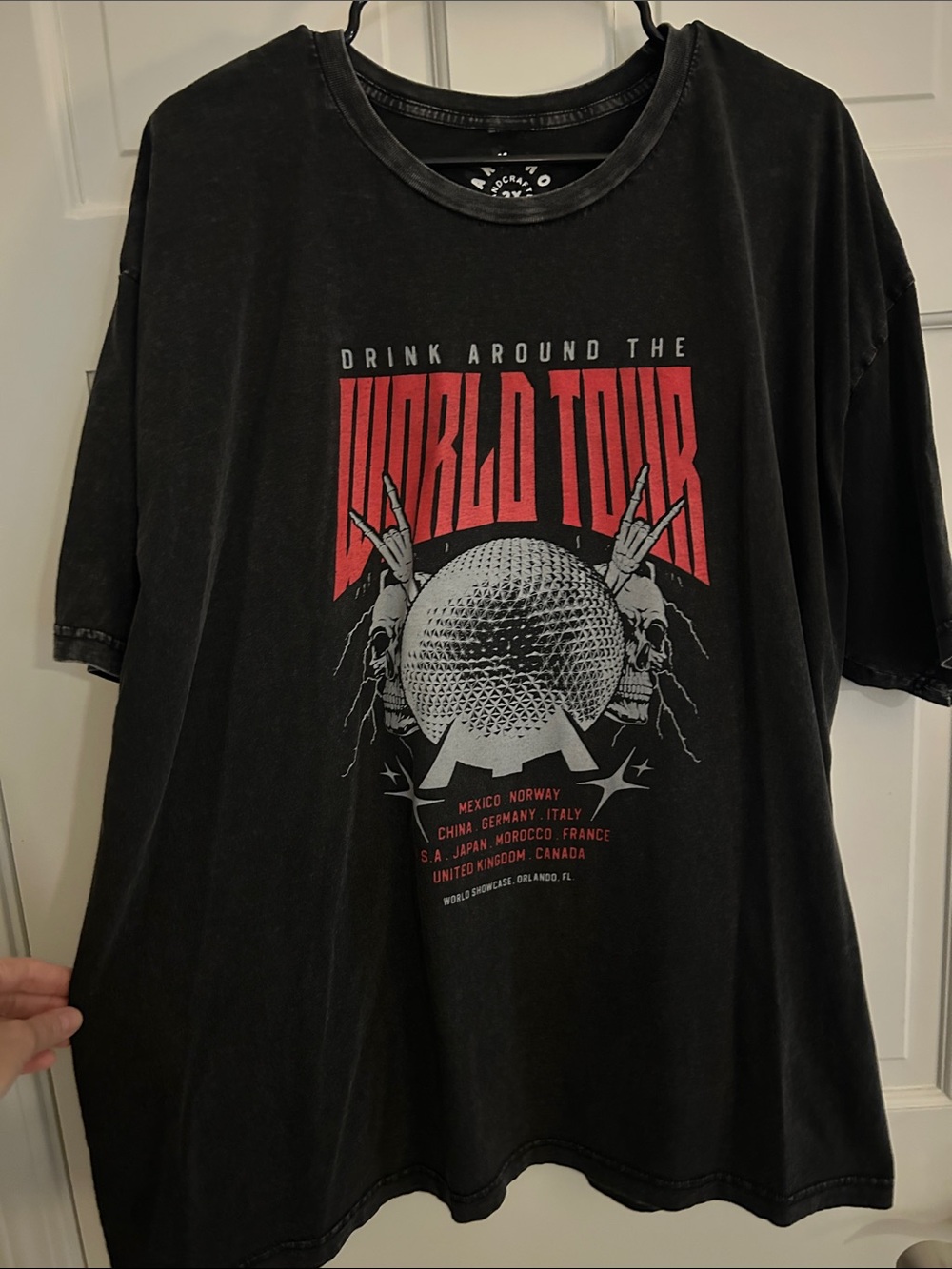 World Tour Graphic Tee - Black & Red